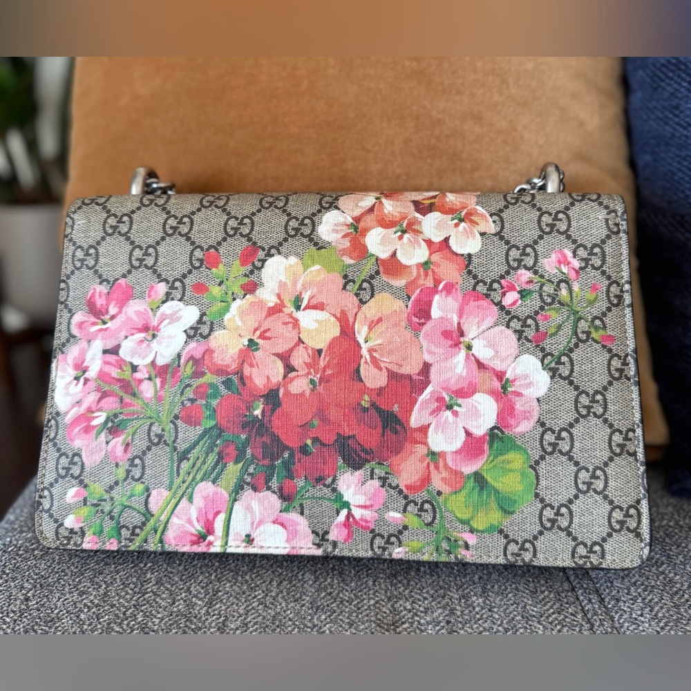 Gucci Beige GG Supreme Dionysus Bloom Shoulder Bag with Pink & Burgundy Accents - Picture 3 of 16